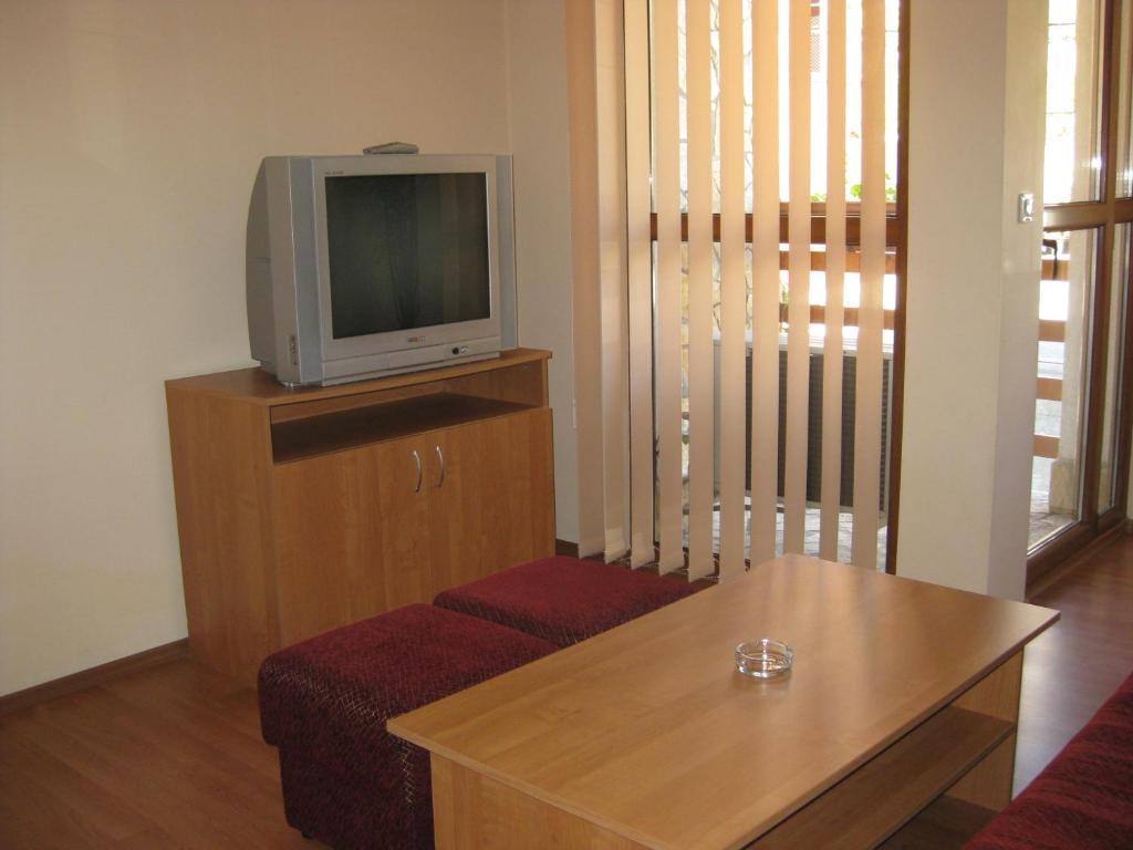 Family Hotel Veronika Ντέβιν Εξωτερικό φωτογραφία
