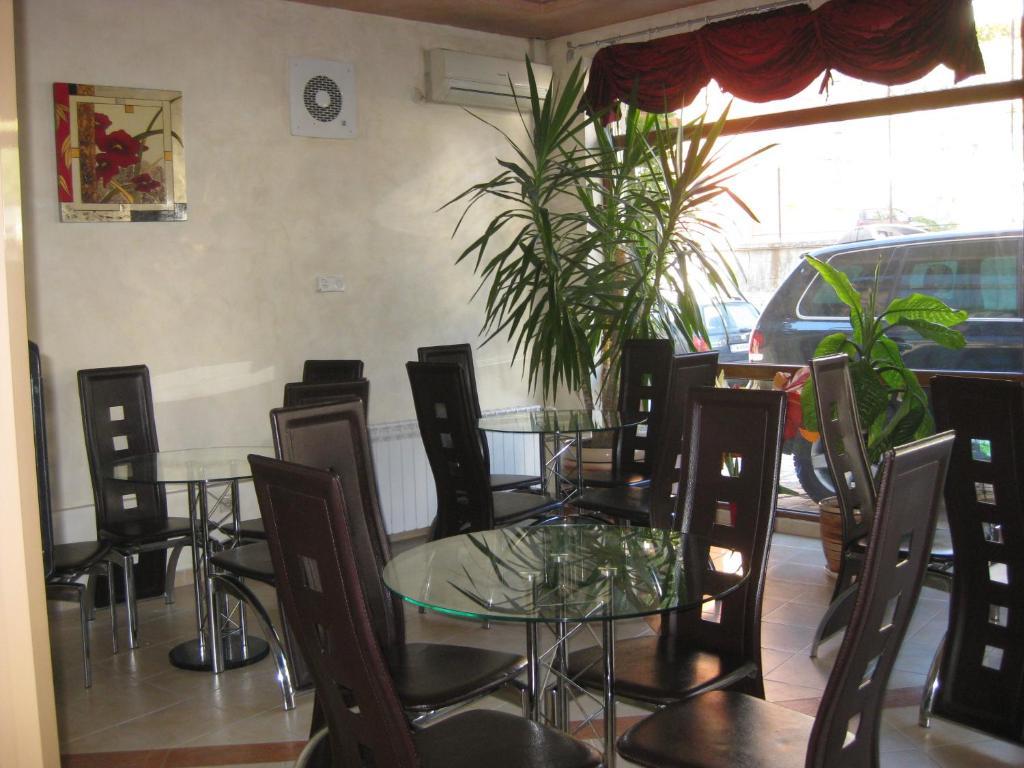 Family Hotel Veronika Ντέβιν Εξωτερικό φωτογραφία